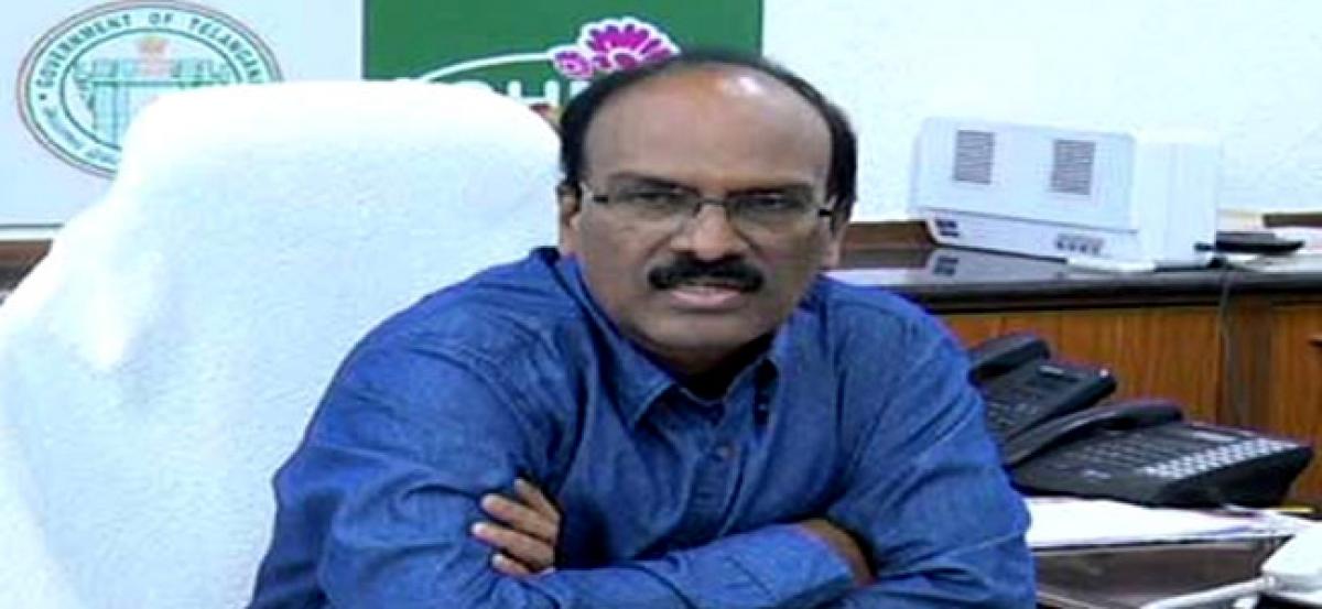 GHMC chief reviews condition of roads post recent rains