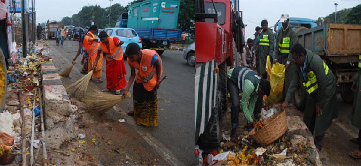 GHMC deploys 10k workers to clear festivals waste