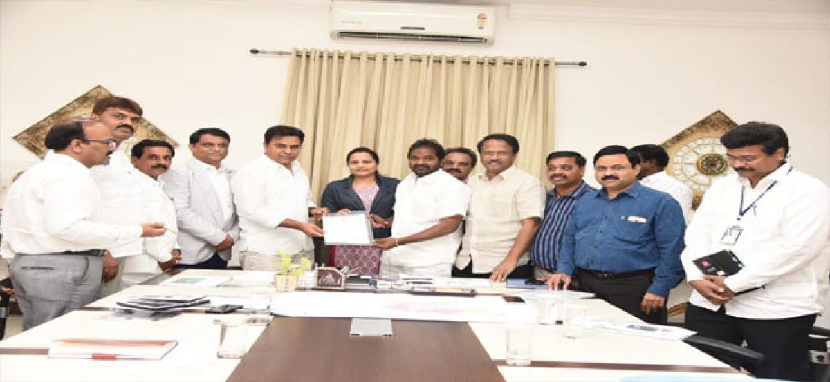 GHMC officials donate one month salary for Kerala