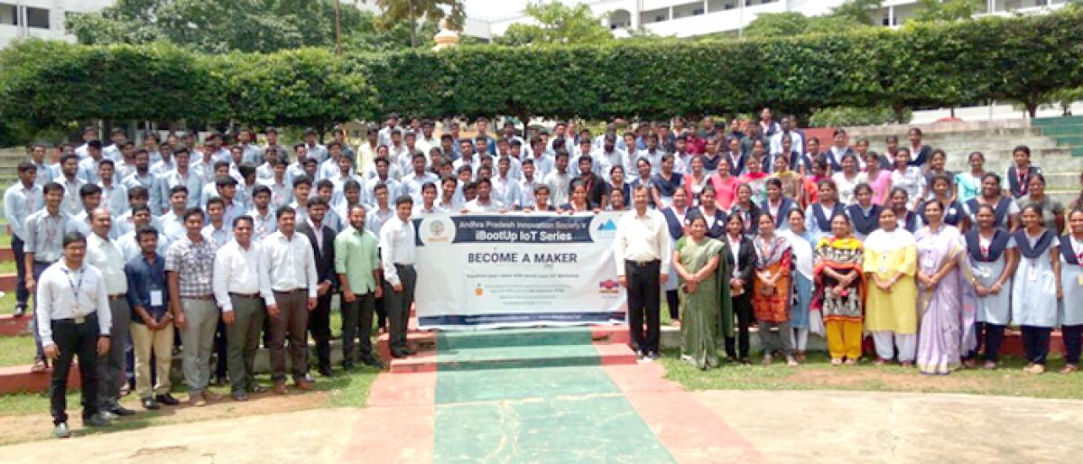 Training for young engineers concludes in Rajamahendravaram