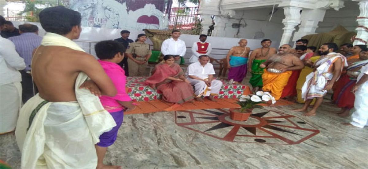 Governor visits Sri Anantha Padmanabha Swamy temple in Vikarabad
