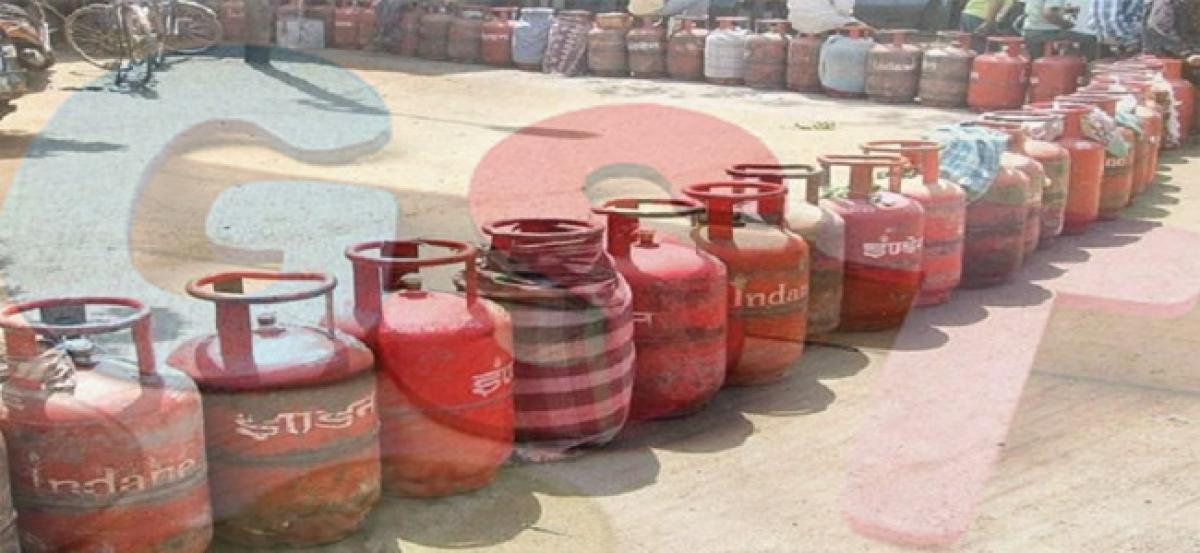 GST: Domestic LPG gets costlier, commercial LPG is cheaper