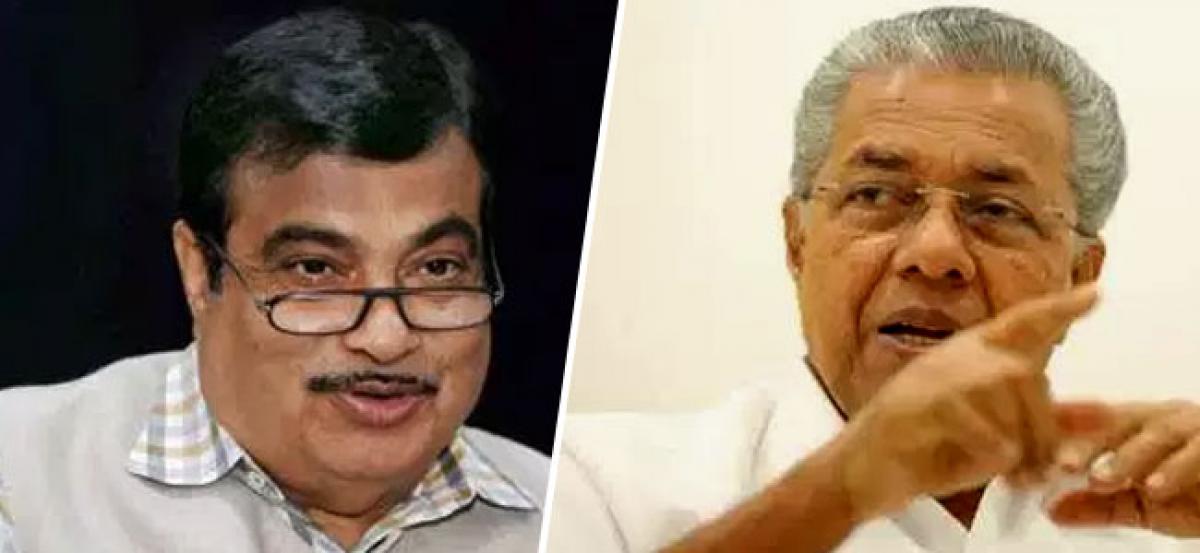 Kerala CM meets Gadkari for expansion of highways in state