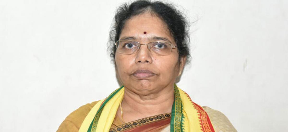 Gali Saraswatamma says her younger son will contest