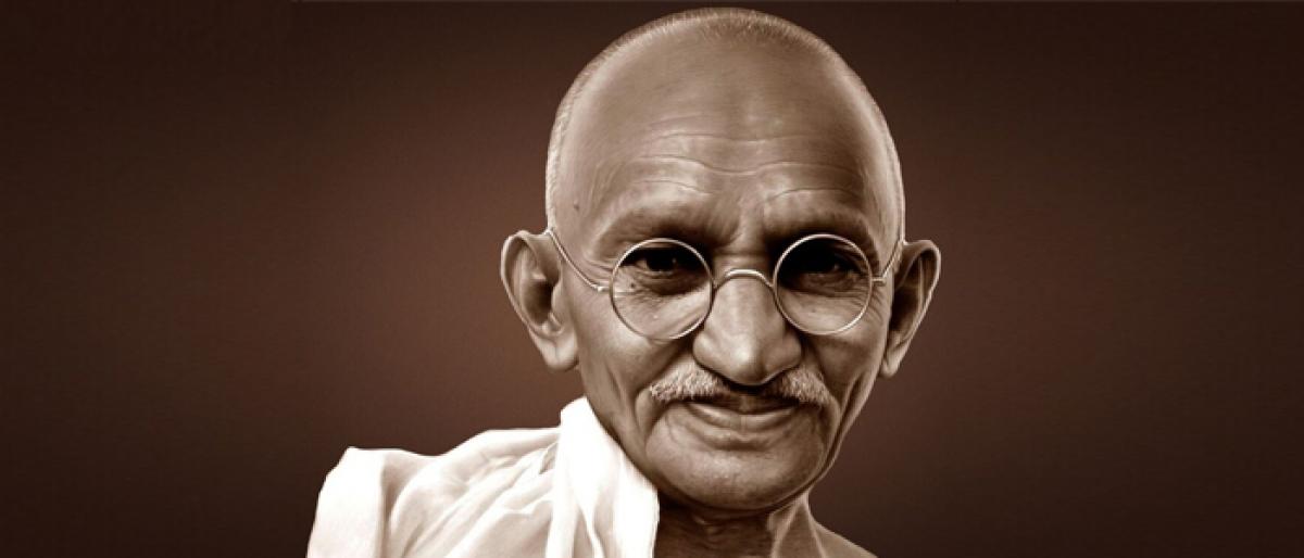 Blow-ups of Mahatma Gandhi in Government buildings soon in Delhi