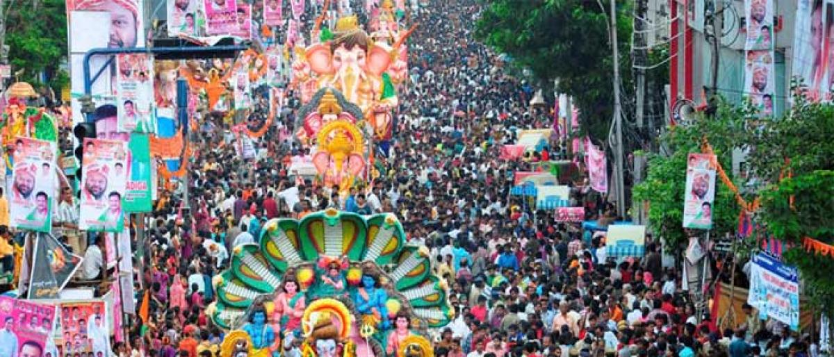 Traffic restrictions Ganesh immersion in Hyderabad on Sept 5
