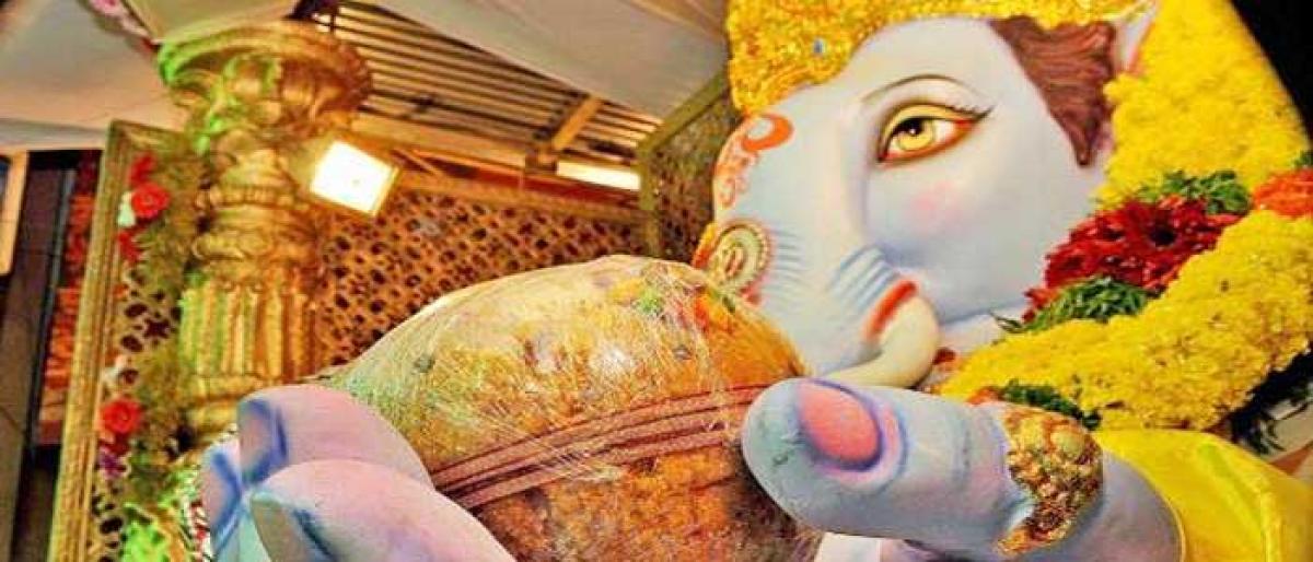 Ganesha laddu auctioned for 22,516