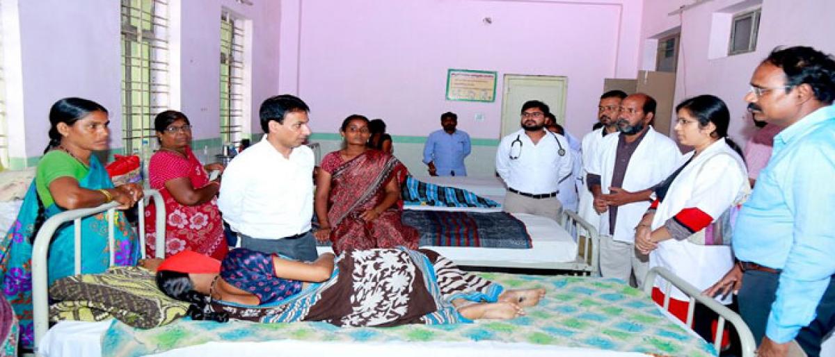 Collector inspects facilities of government hospital