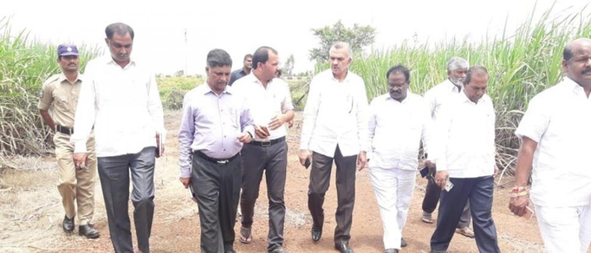 MLC Fariduddin inspects land allotted for Golla-Kuruma Bhavan