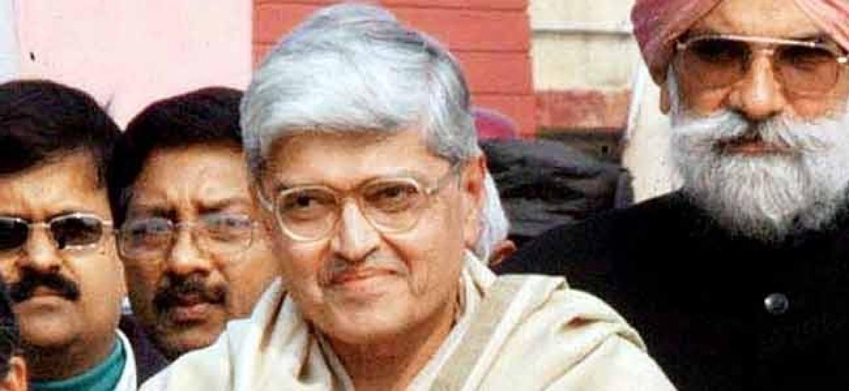 Vice President Polls: Despite breaking away from Mahagatbandhan, JD(U) to vote for Gopalkrishna Gandhi