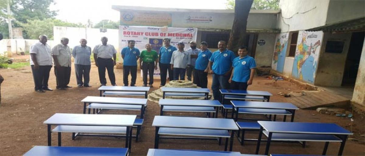 Government school gets English Kit