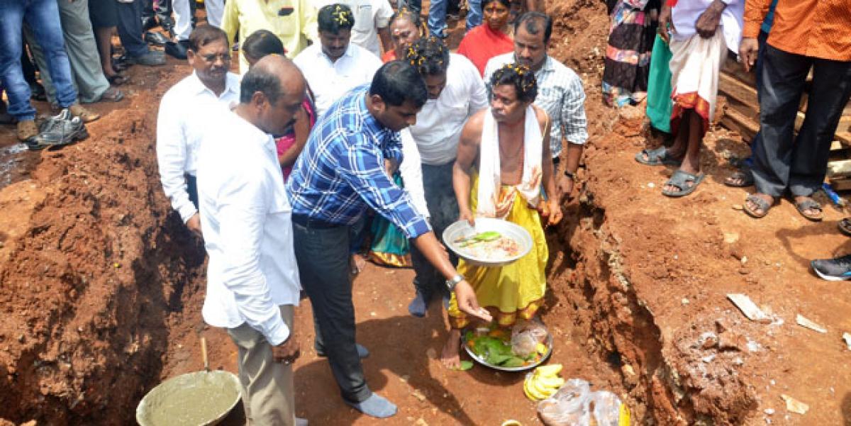 Foundation laid for 900 houses in Visakhapatnam