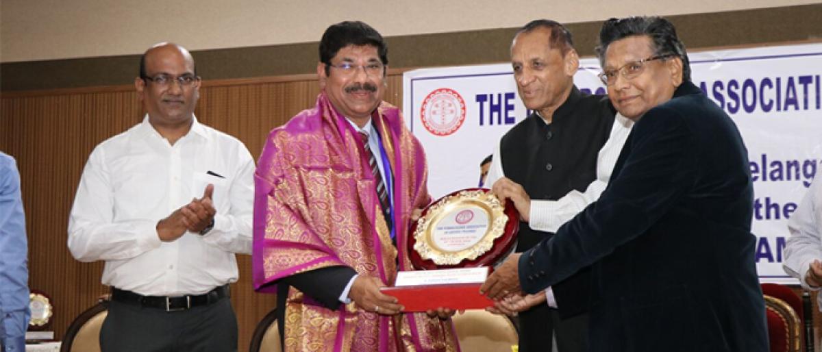 Governor ESL Narasimhan pats AMG for efforts to end TB