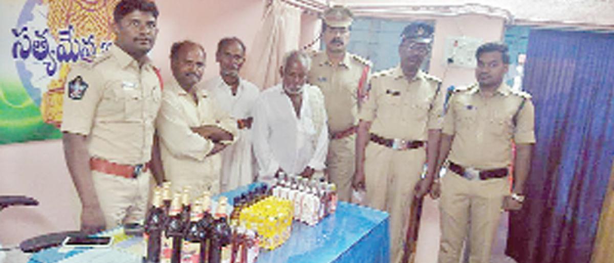 Raids on belt shops : 41 held, 737 liquor bottles seized