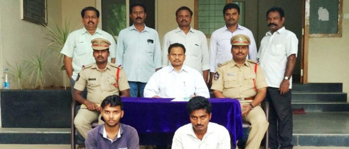 2 arrested, 3 bikes recovered by Guntur Urban police