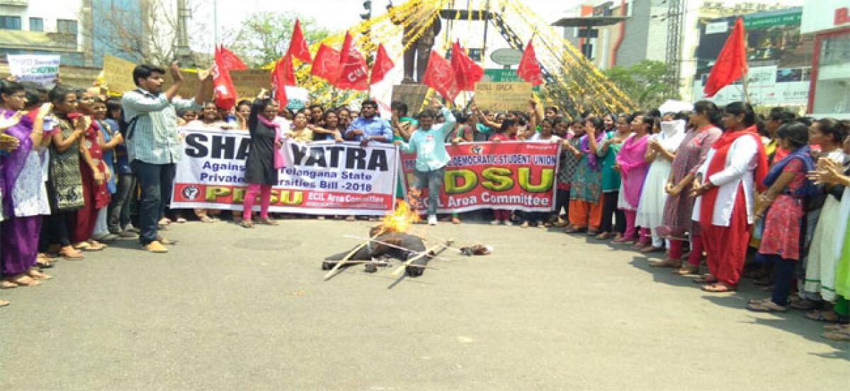 PDSU performs last rites of Telangana Govt
