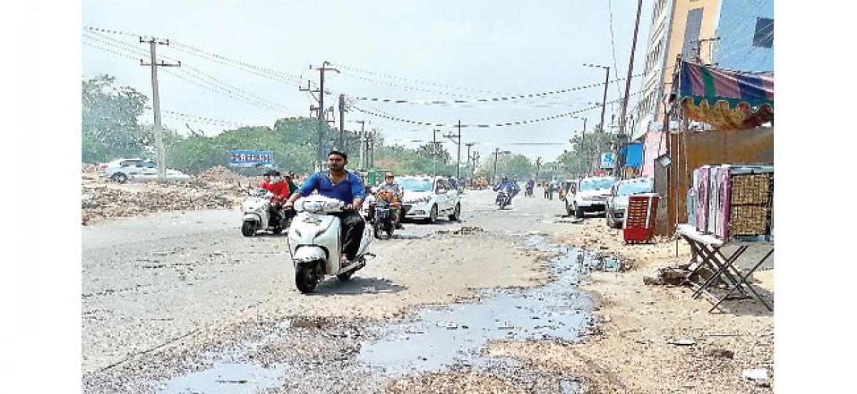 Overflowing sewerage bothers residents at Shanthi Nagar