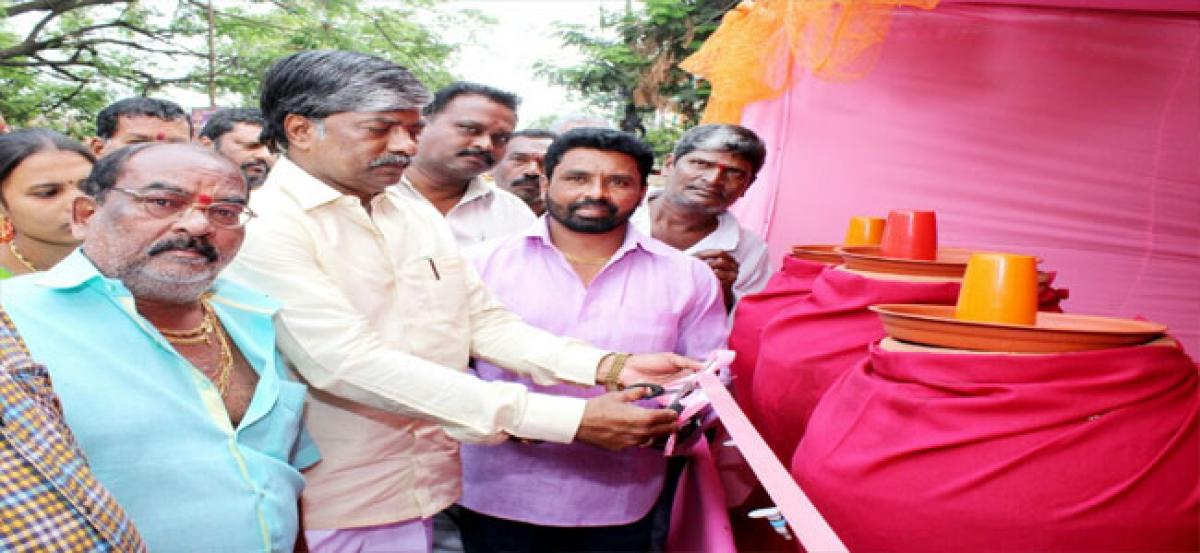 Minister launches water kiosk