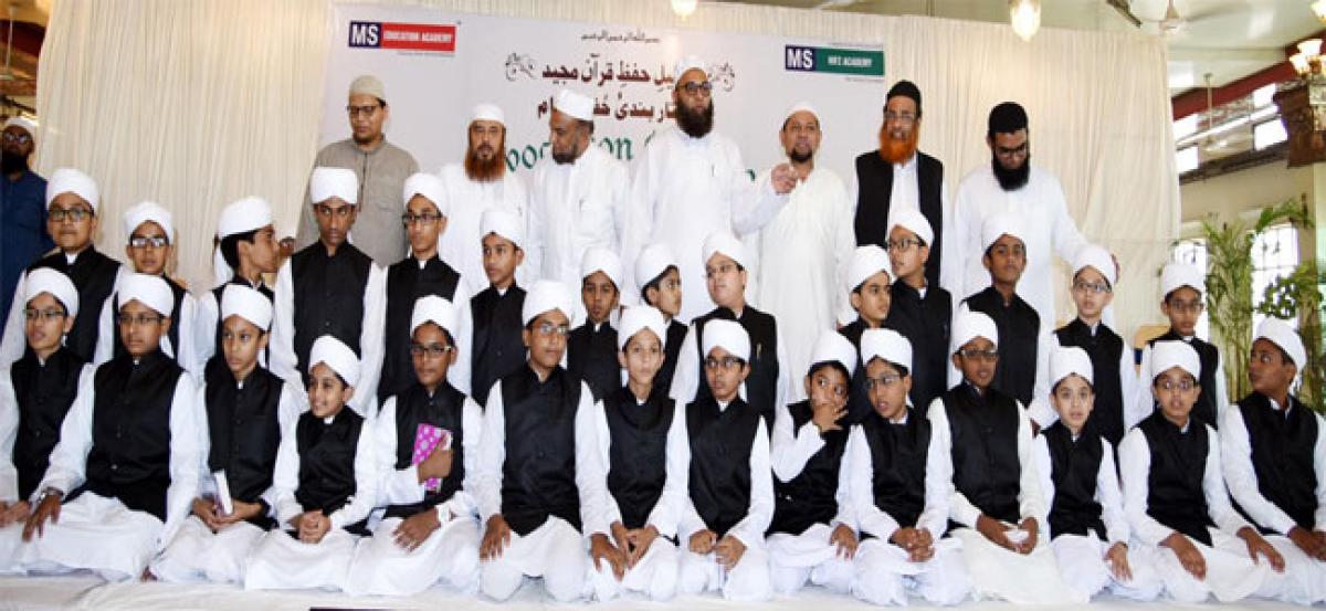 28 students awarded Hifz certificates