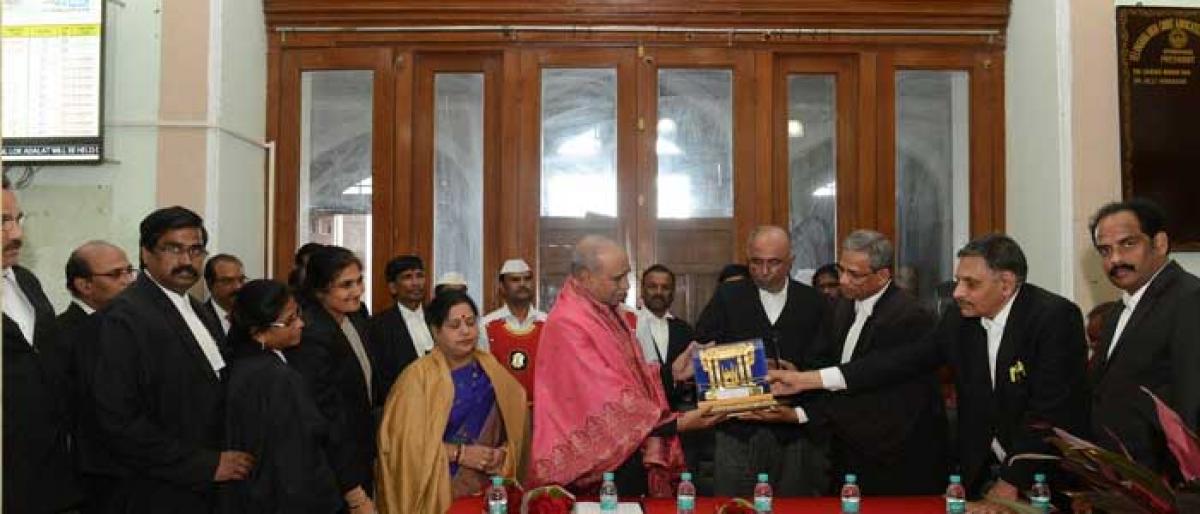 Justice Jaiswal given fond farewell