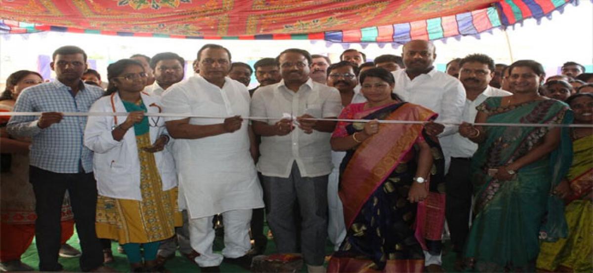 Health Minister Dr.Laxma Reddy inaugurates ‘Basthi Davakana’