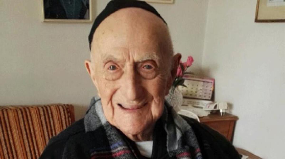 A Holocaust survivor shares how he survived concentration 
