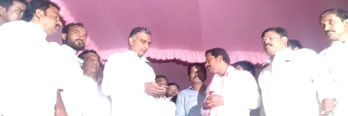 Harish inspects arrangements for KCR’s public meeting