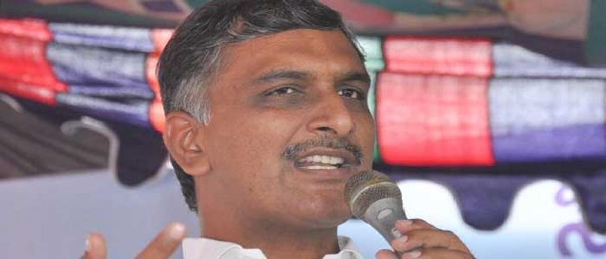 Harish Rao asks farmers to sell black gram at 5,400 a quintal