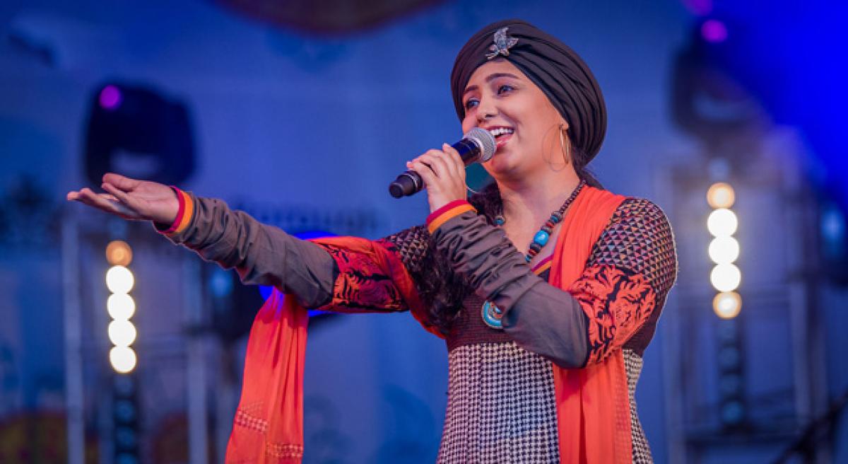 Harshdeep Kaur roped in for HawaBadlo anthem