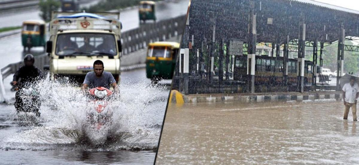 Heavy rain leads to waterlogging, traffic snarls in Chennai