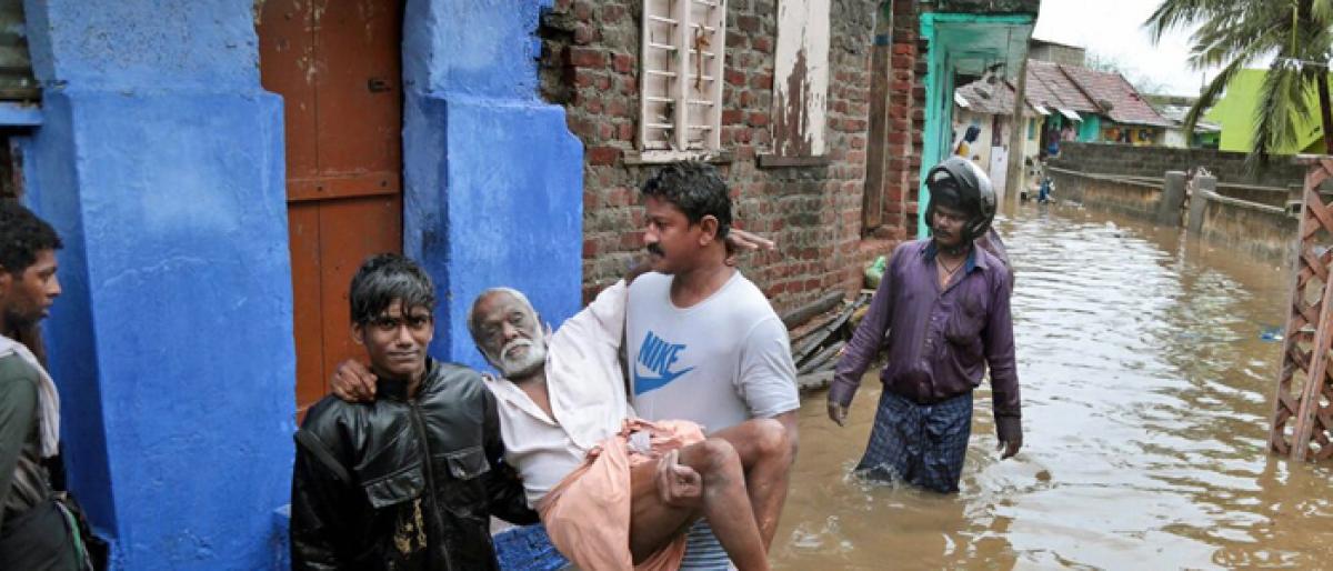 Cyclonic storm Ockhi looms on Tamil Nadu, Kerala