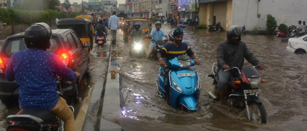 Sudden downpour rattles Hyderabad