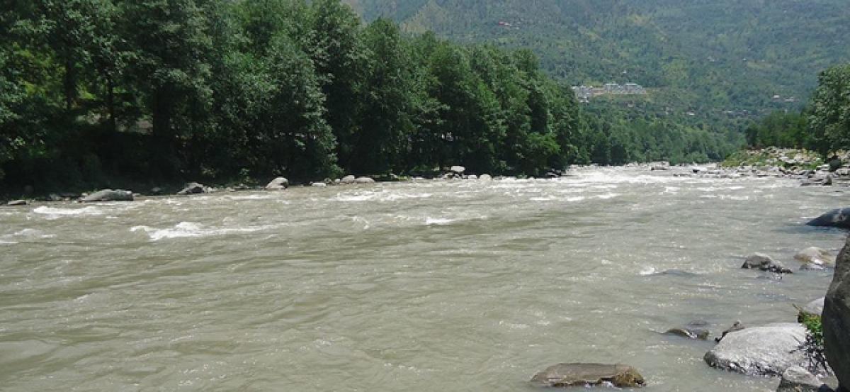 Snow melts causing floods in Himachal Pradesh