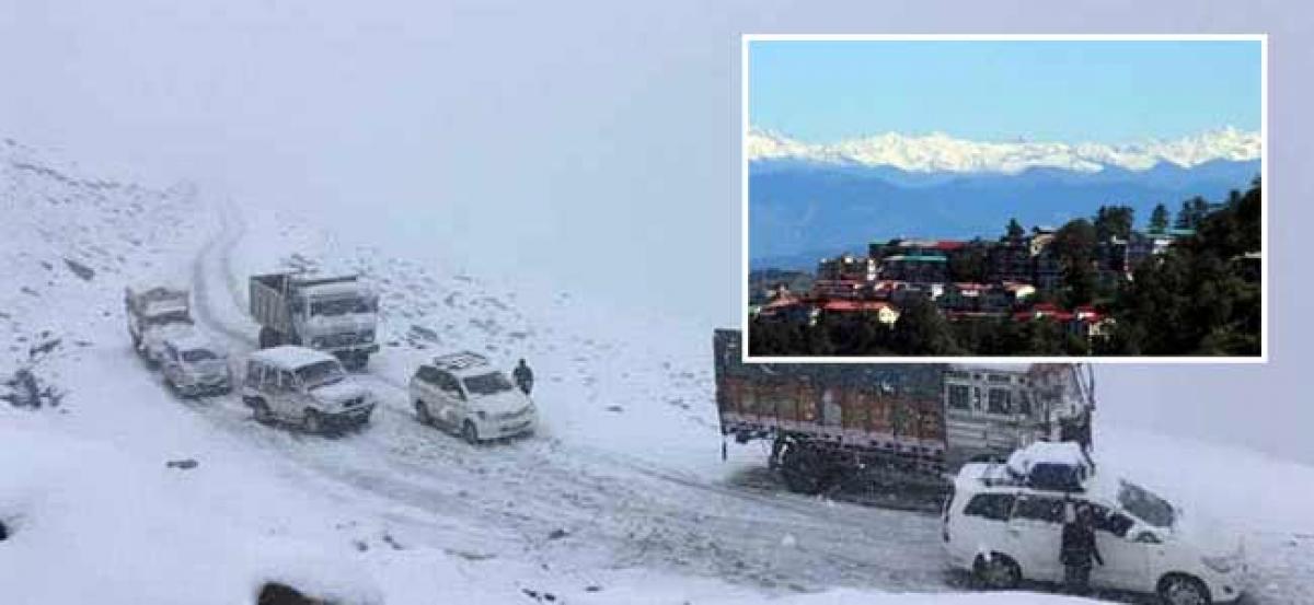 1,000 still stranded in Himachal, rescue enters Day 3
