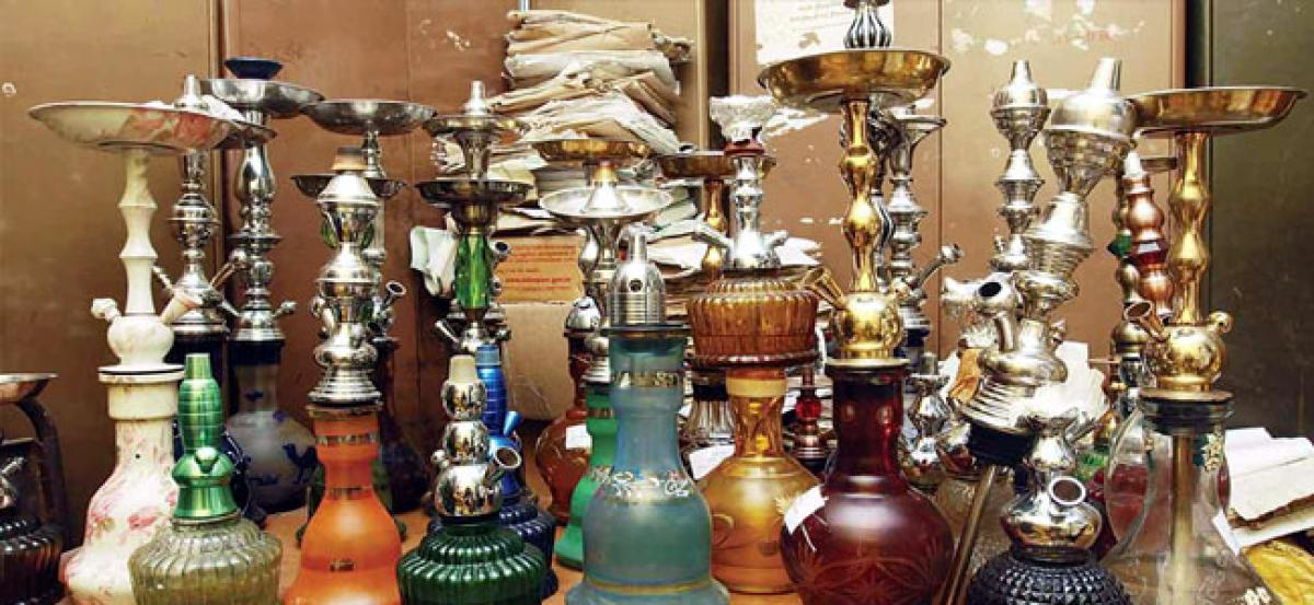 Hookah bars raided in Bhayander;40 pipes,15 boxes of flavoured tobacco seized