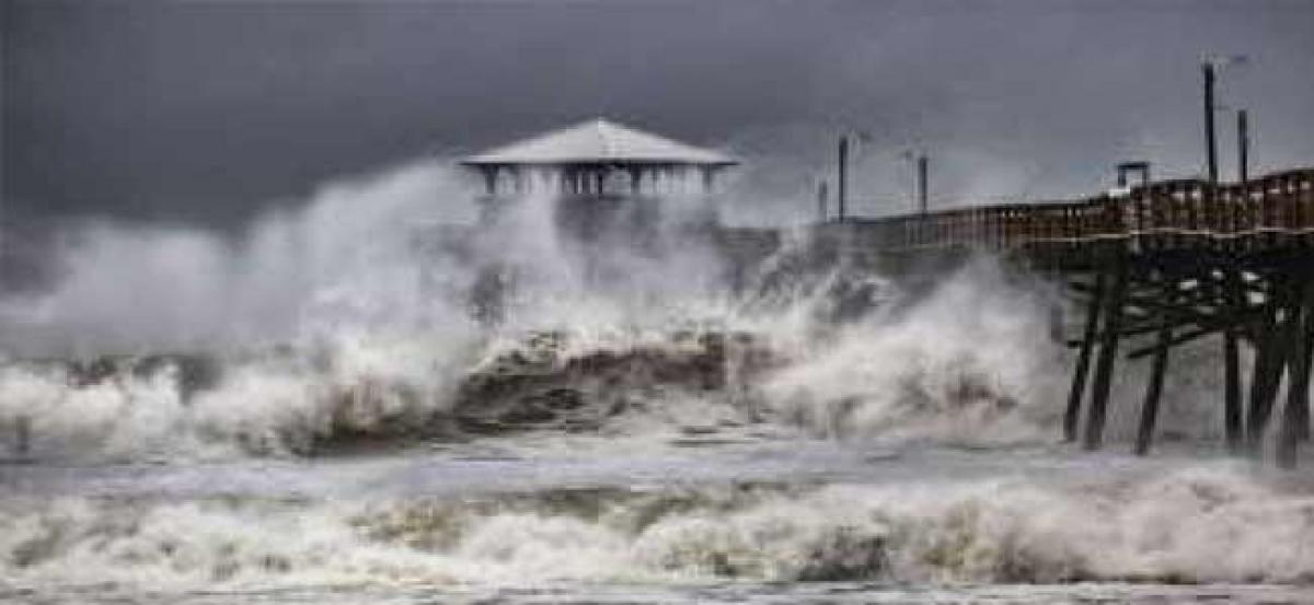 Hurricane hits Carolinas, governor warns its going to get worse