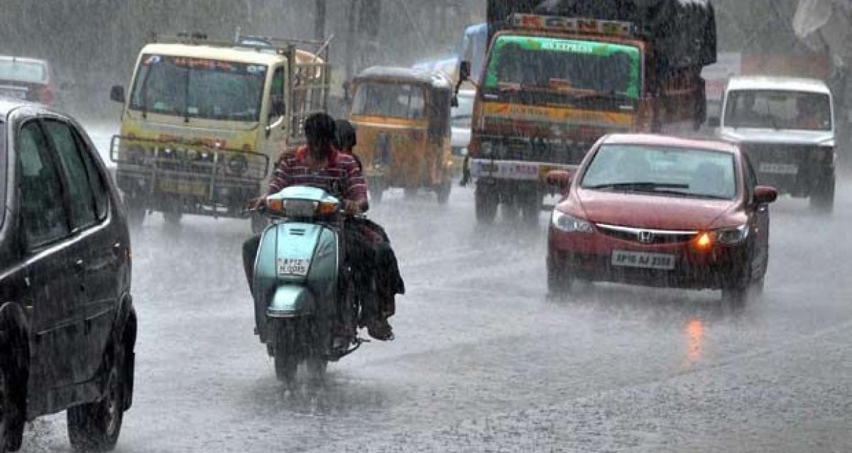 Heavy rains lash several parts of Hyderabad