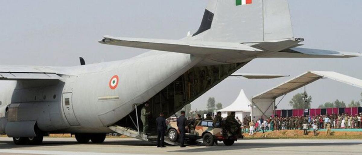 IAF touchdown drill on Agra Expressway