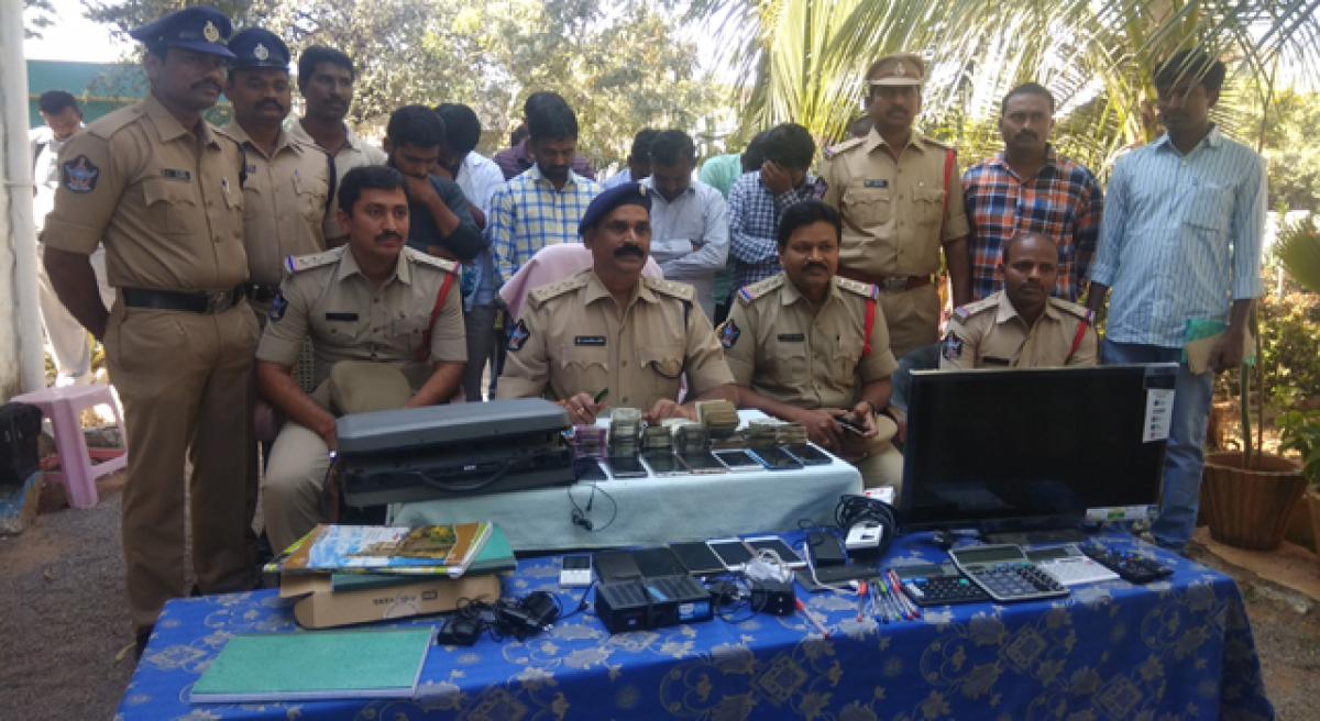 11 cricket bookies held; 3,65 lakh seized