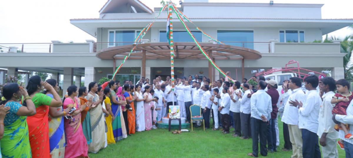 Independence Day celebrations organised at Khammam District Central Library