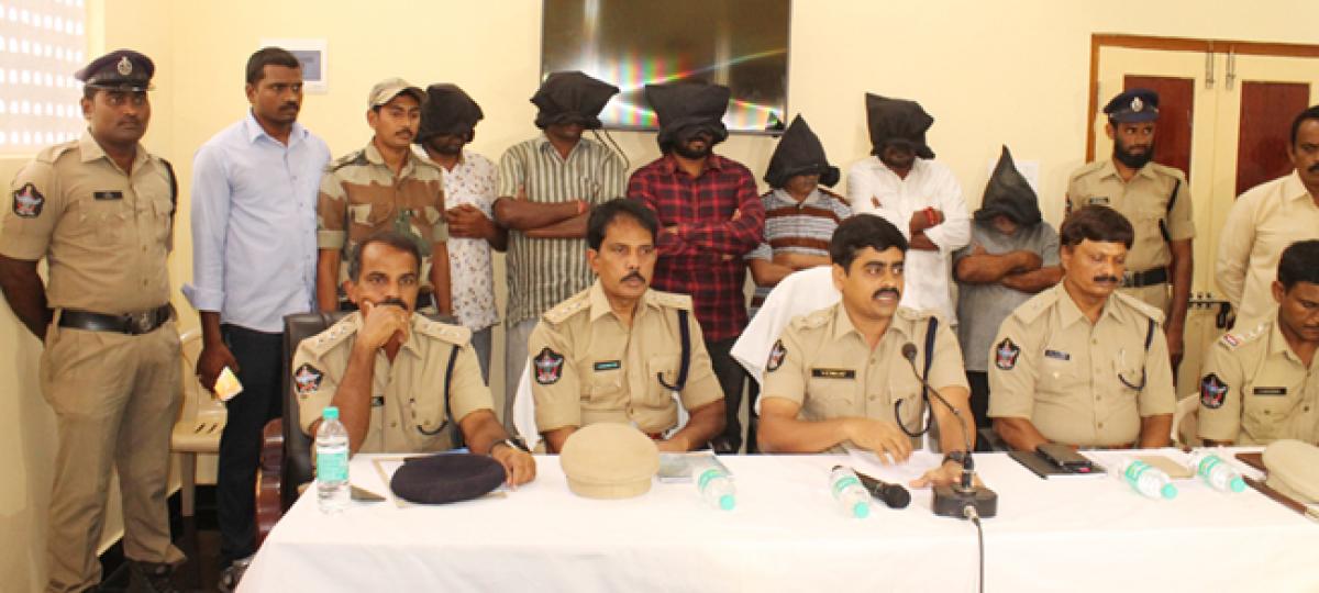 6 banned lottery organisers held