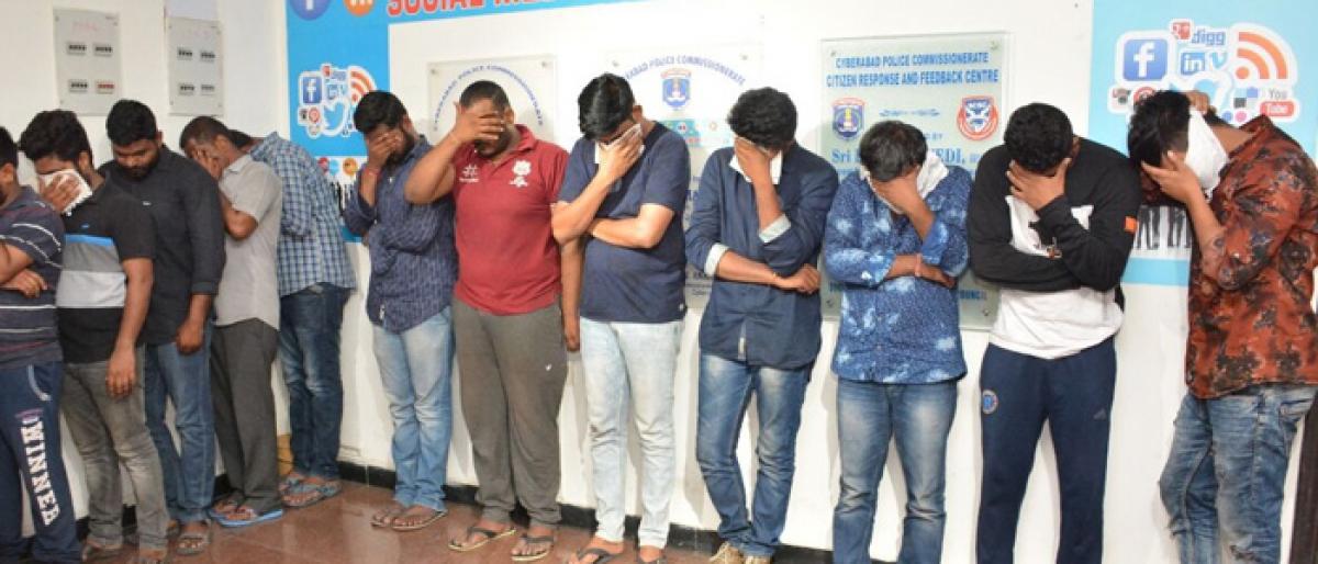 Cricket betting racket busted; 20 held