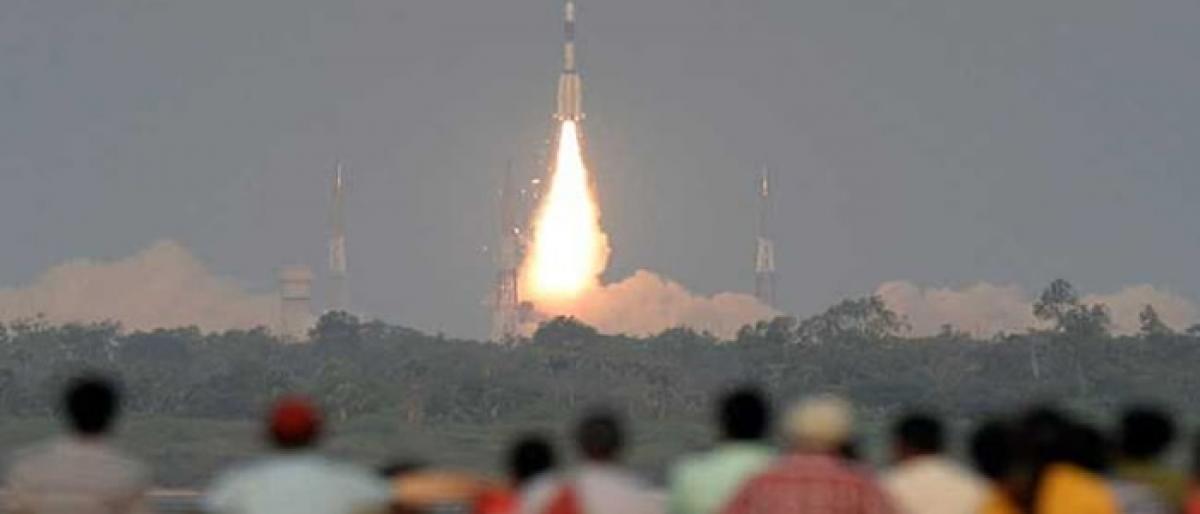 India should take up bigger space missions