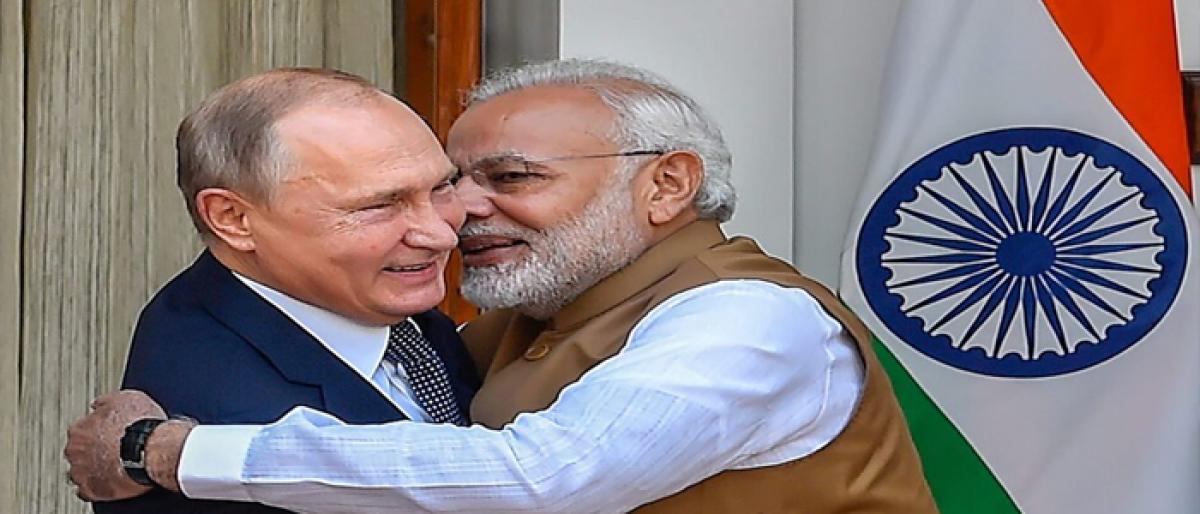 India, Russia ink S-400 missile deal