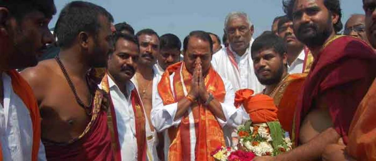 Minister participates in Chandi Yagam