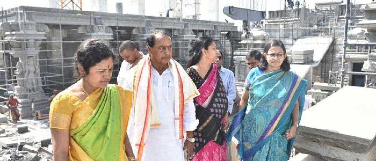 Complete Yadadri works in time: Minister Indrakaran