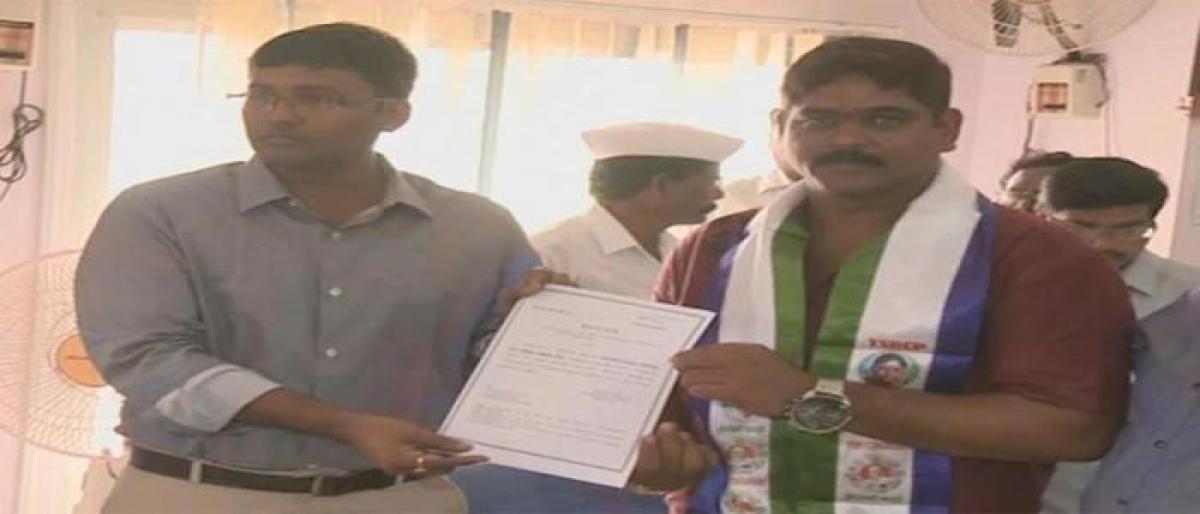 YSRCP candidate  elected chairman of  Jaggaiahpet civic body