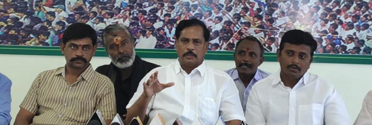 Isaiah demands probe into attack on YS Jagan