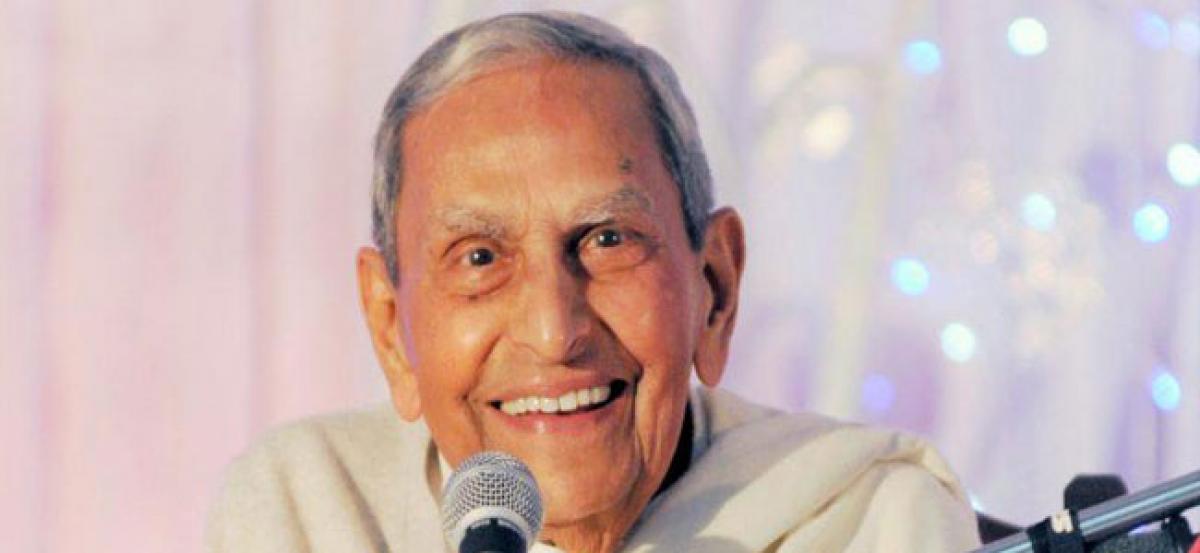 Spiritual leader J. P. Vaswani passes away