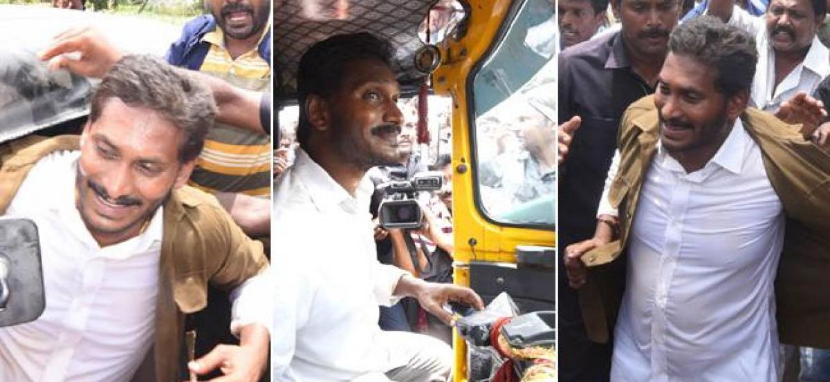 Praja Sankalpa Yatra: YS Jagan rides an auto rickshaw